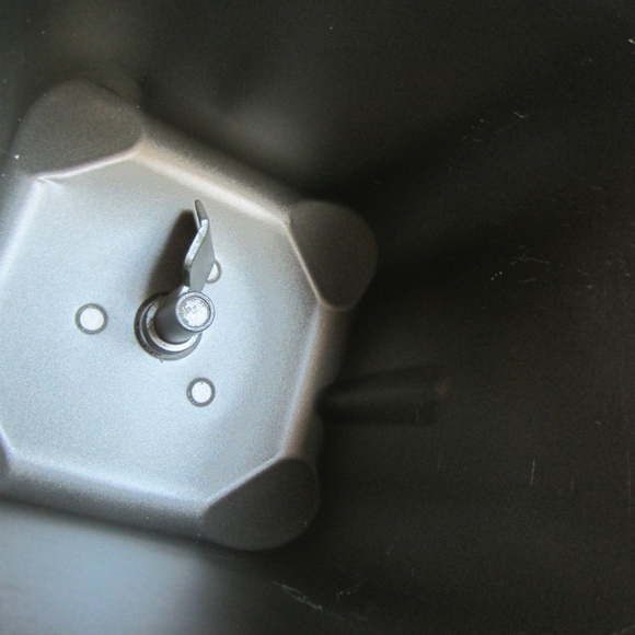 West Bend "Perfect Timing" Bread and Dough Maker pan & Paddle for Model #41026 - Picture 8 of 12